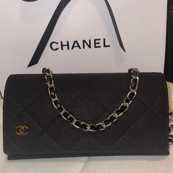 CHANEL Accessories - CHANEL Black Sunglasses Case with Chain